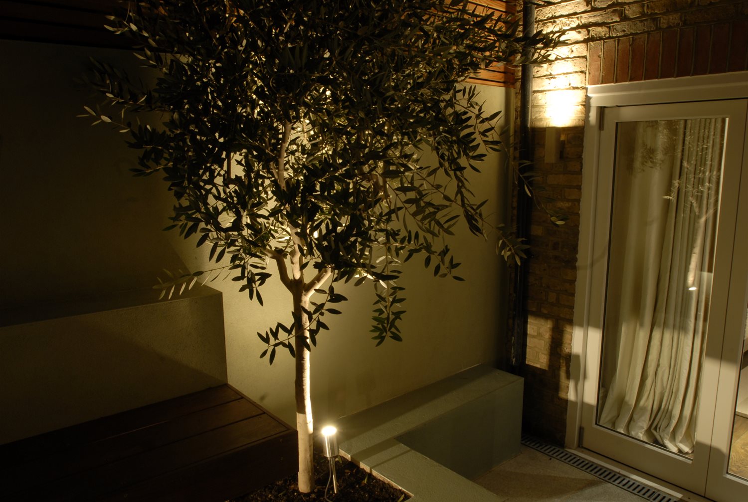 12V GARDEN SPIKE SPOT LIGHT | LED Lighting Factory